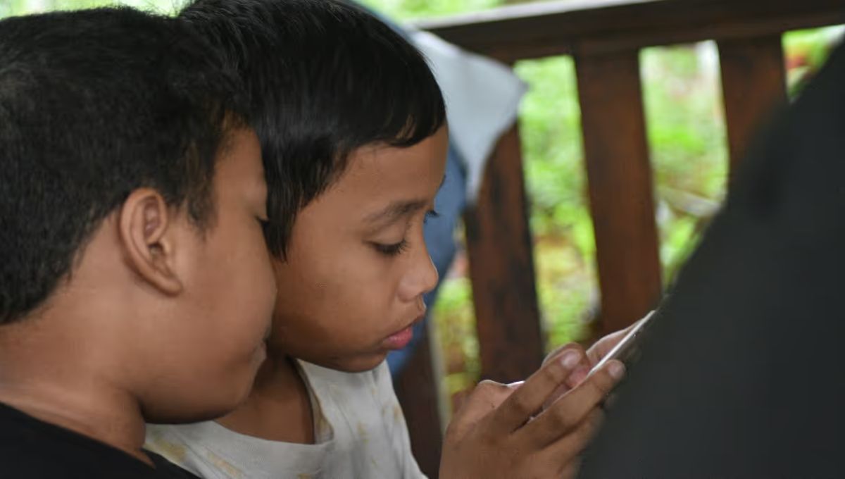 Social Media Age Limit