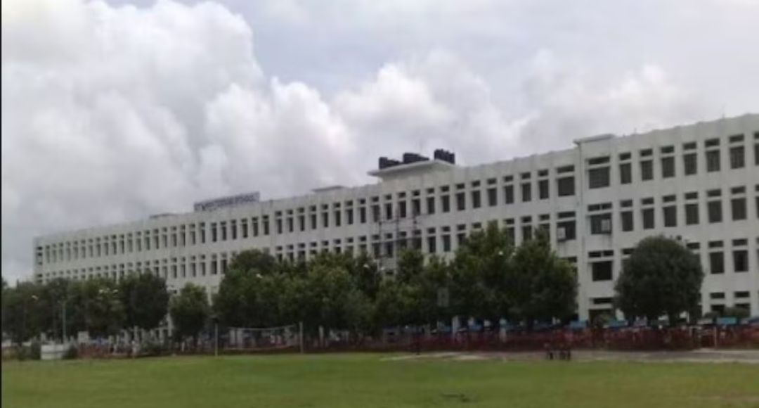 World Largest School