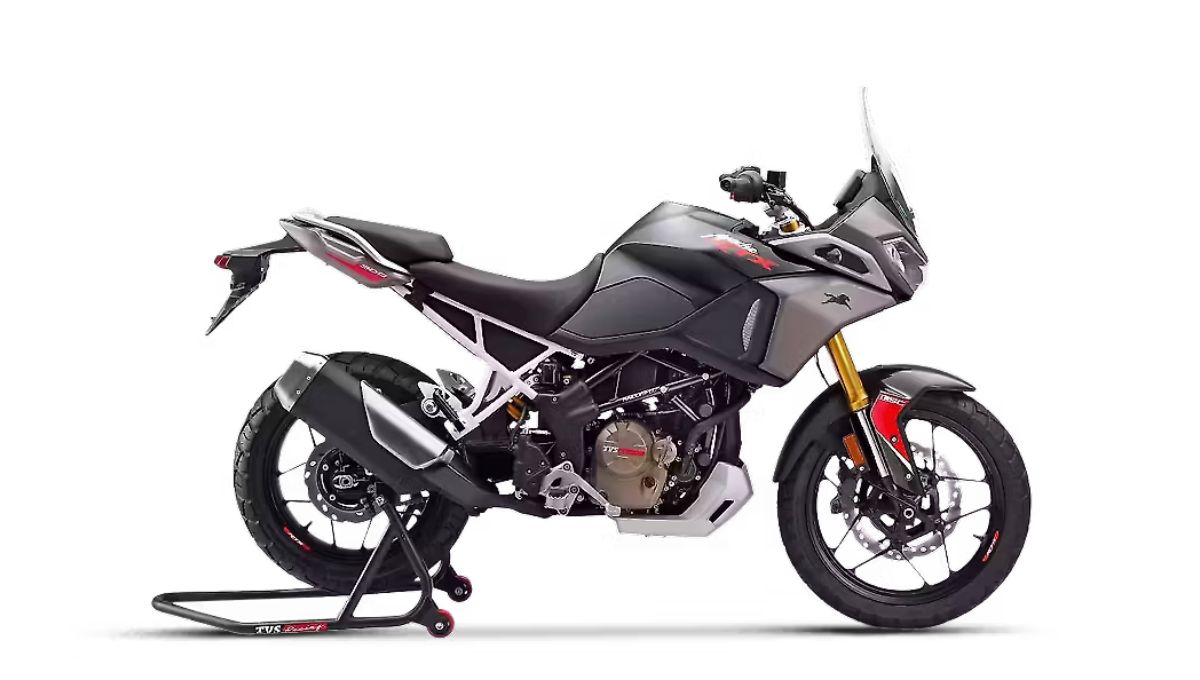 TVS Apache RTX
