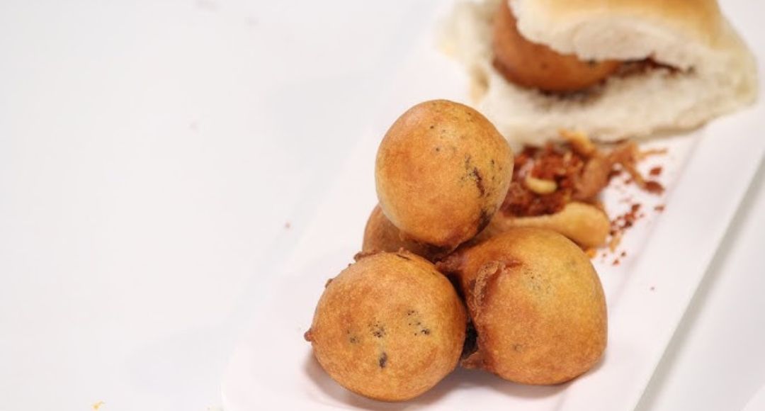 Mumbai Style Batata Vada Recipe Sanjeev Kapoor