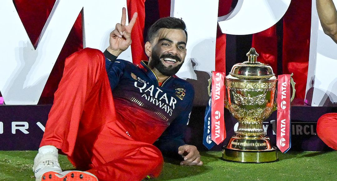 Phil Salt Stunning Catch Video