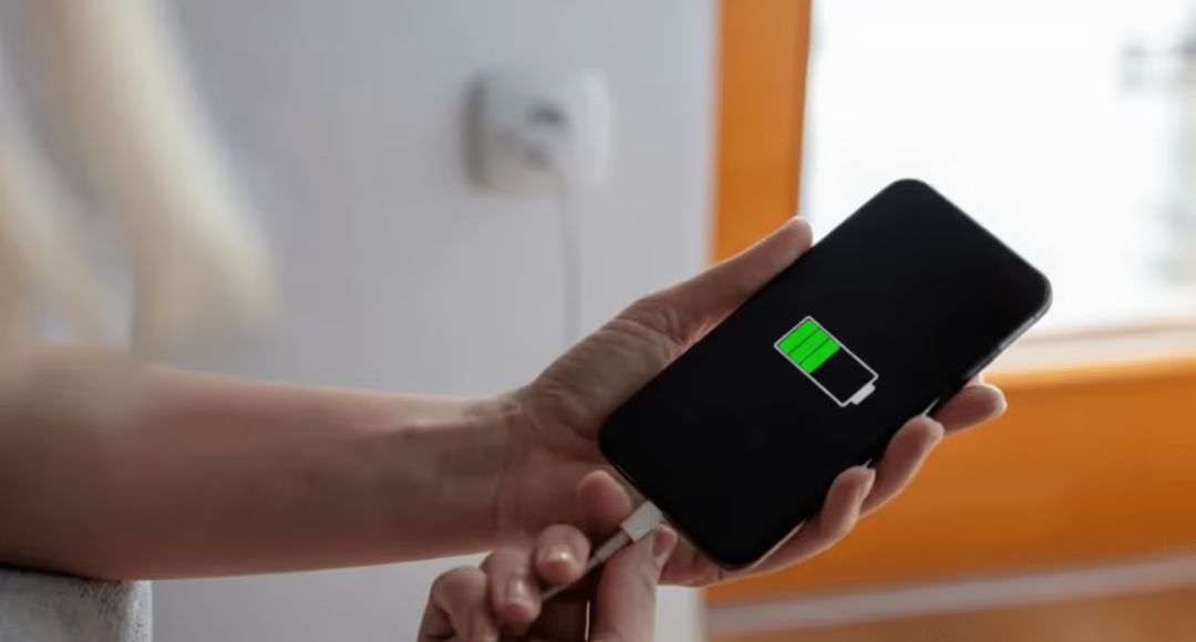 Phone Battery Emergency Tips