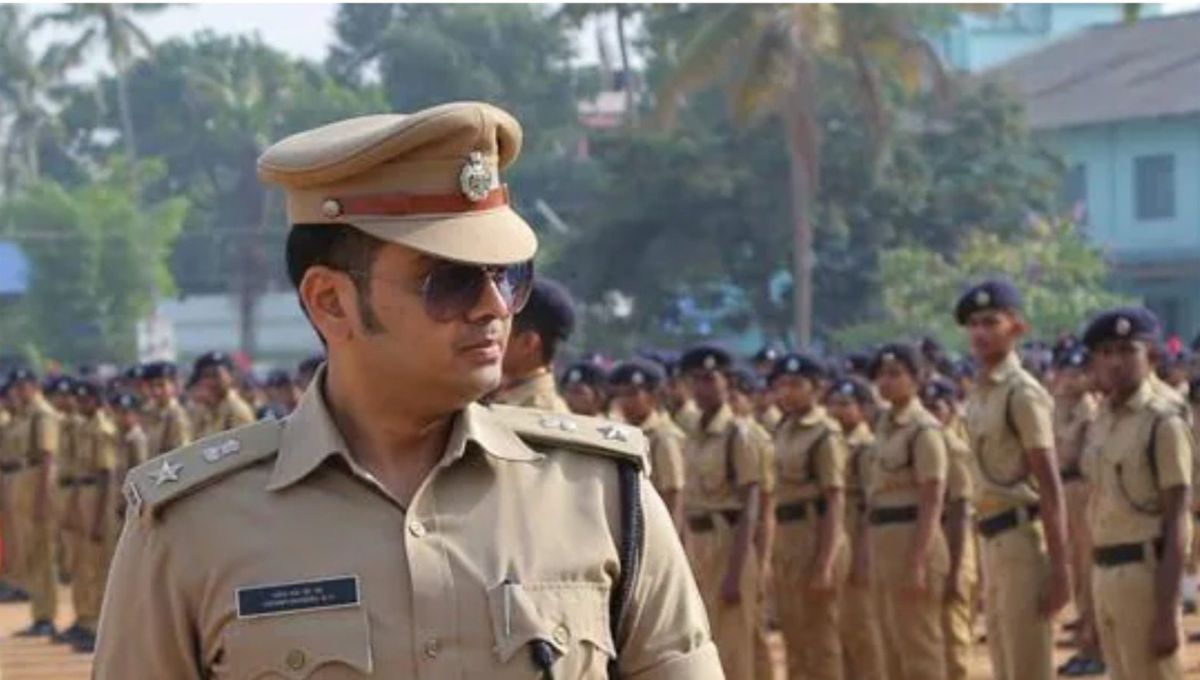 Police Jobs After 10th 12th: 10वीं-12वीं के बाद पुलिस विभाग में बनाएं शानदार करियर, ये 5 भर्तियां बदल सकती हैं जिंदगी