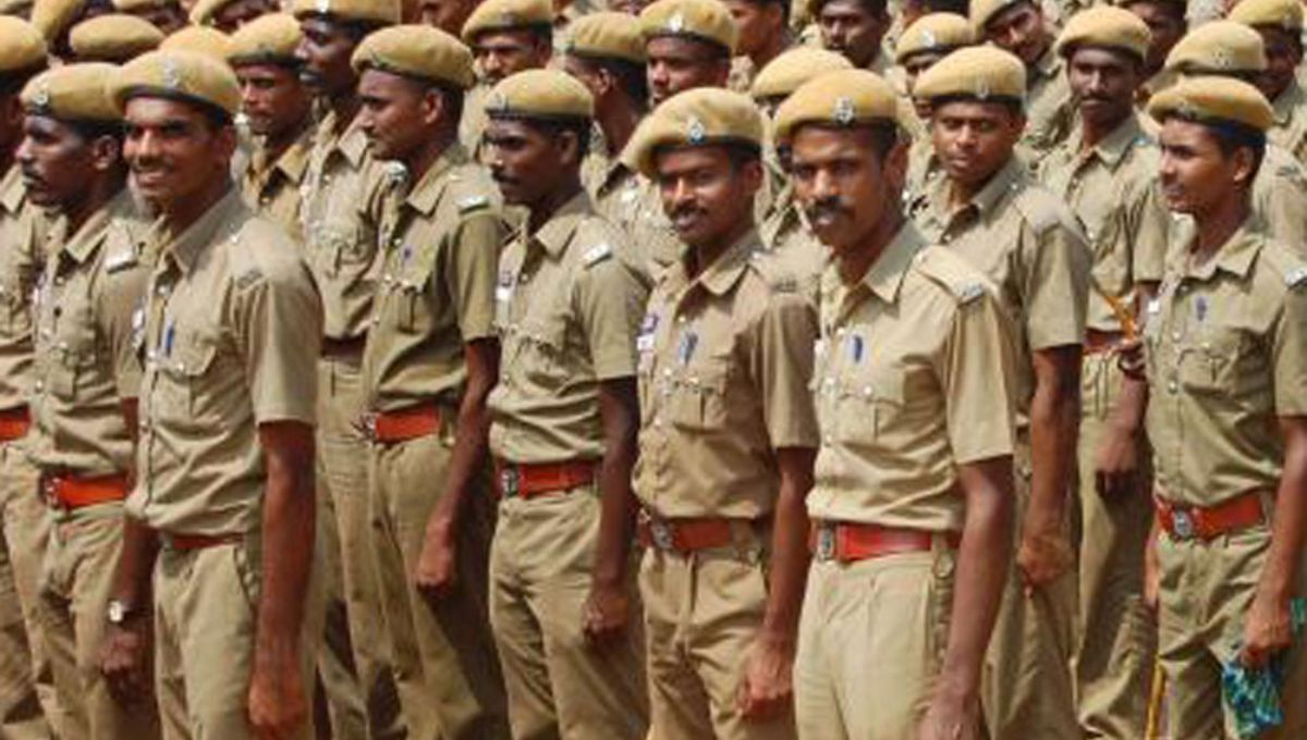 Police Jobs After 10th 12th: 10वीं-12वीं के बाद पुलिस विभाग में बनाएं शानदार करियर, ये 5 भर्तियां बदल सकती हैं जिंदगी