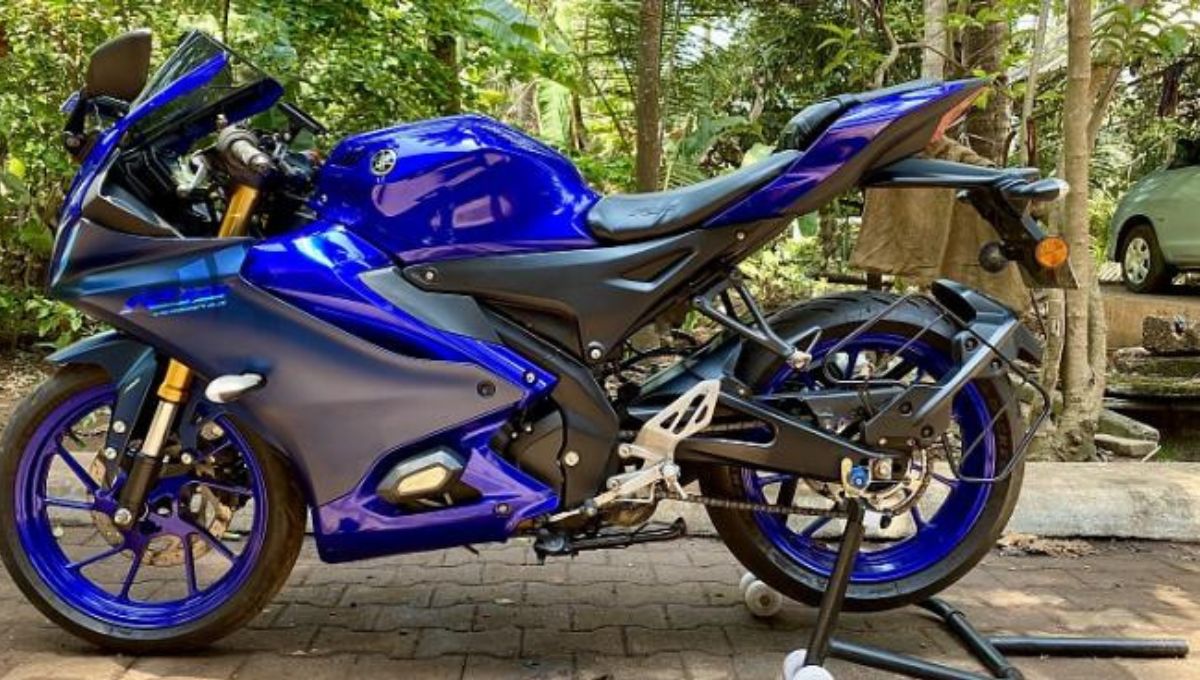 Yamaha R15 V4