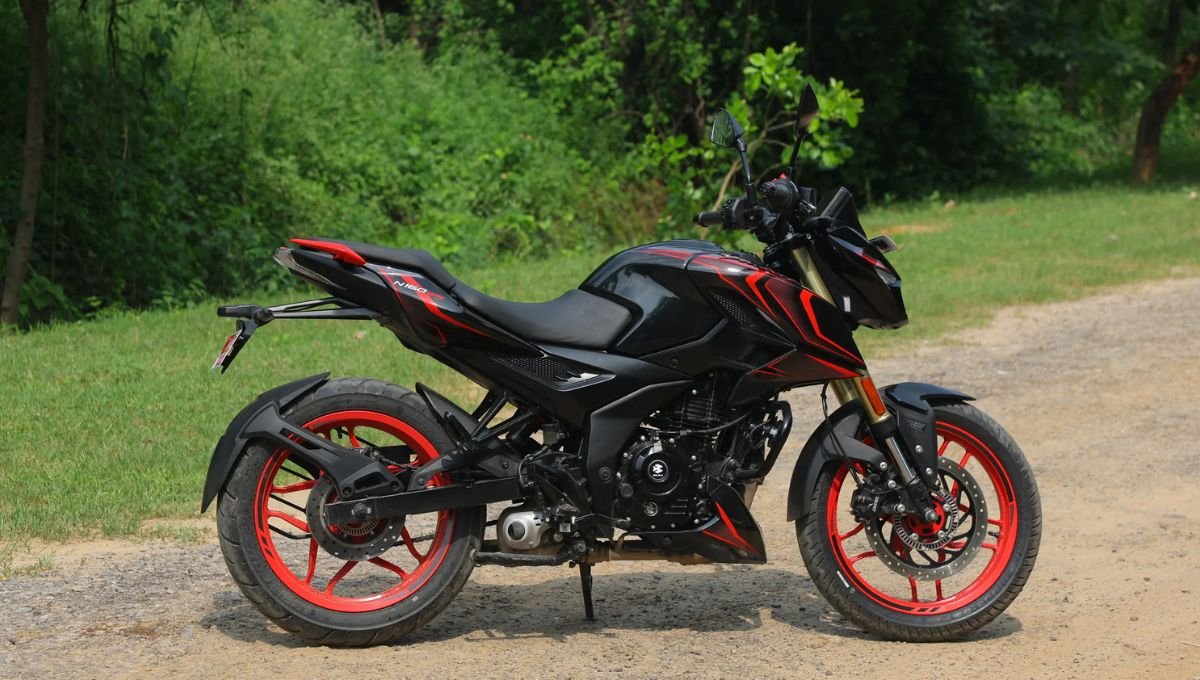 Bajaj Pulsar N160 2V
