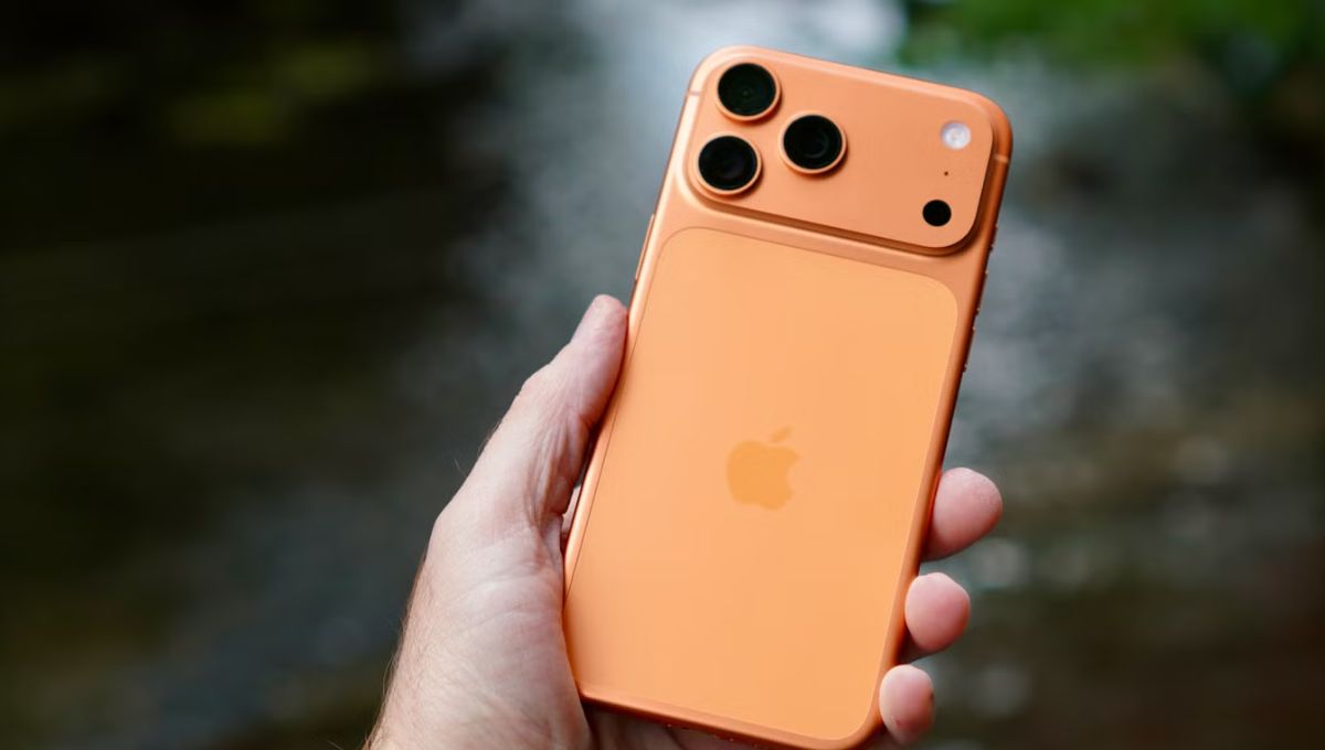 Apple iPhone 17 Pro Max: A19 Bionic Chip, 8K कैमरा फीचर्स और 1.60 लाख कीमत में प्रीमियम फ्लैगशिप स्मार्टफोन