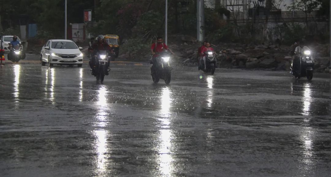 Delhi Weather Yellow Alert