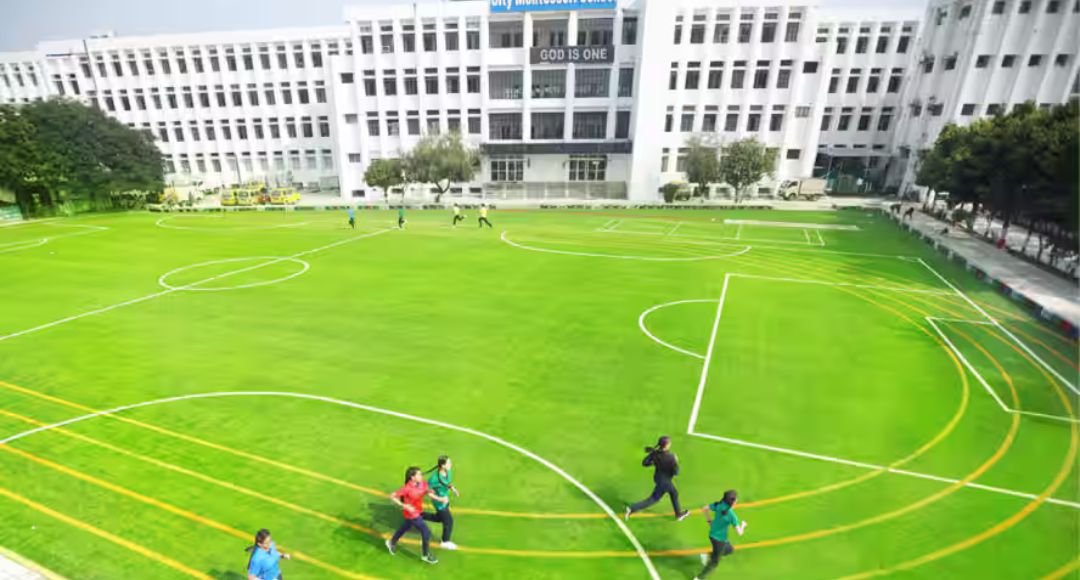 World Largest School