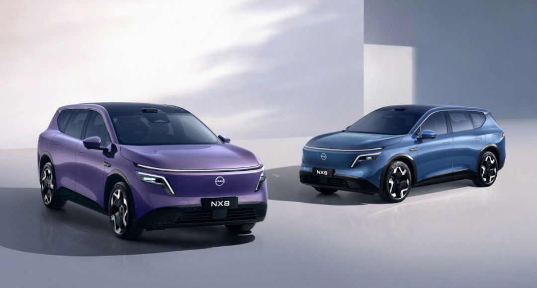 Tech Lounge SUV