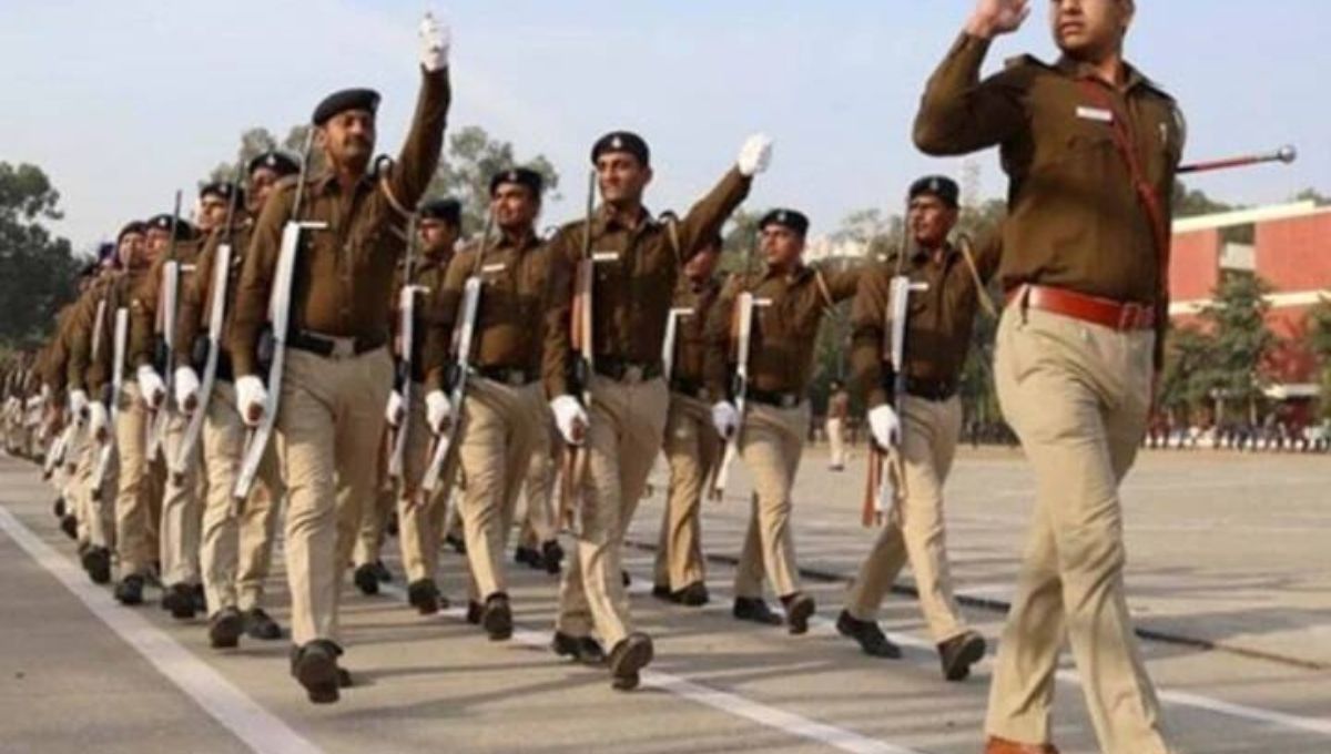 Police Jobs After 10th 12th: 10वीं-12वीं के बाद पुलिस विभाग में बनाएं शानदार करियर, ये 5 भर्तियां बदल सकती हैं जिंदगी