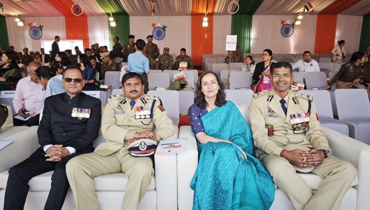 CoBRA यूनिट की पहली महिला अधिकारी, जानिए कौन हैं IPS संजुक्ता पराशर